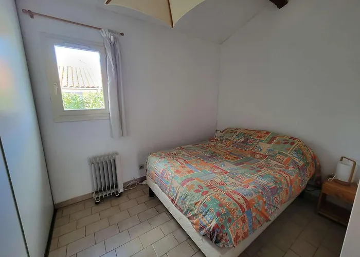 Villa Maison De Vacances, Cuisine, Résidence Mas De La 1, Terrasse Sud Dégagée 4 Couchages Lrmp77 *